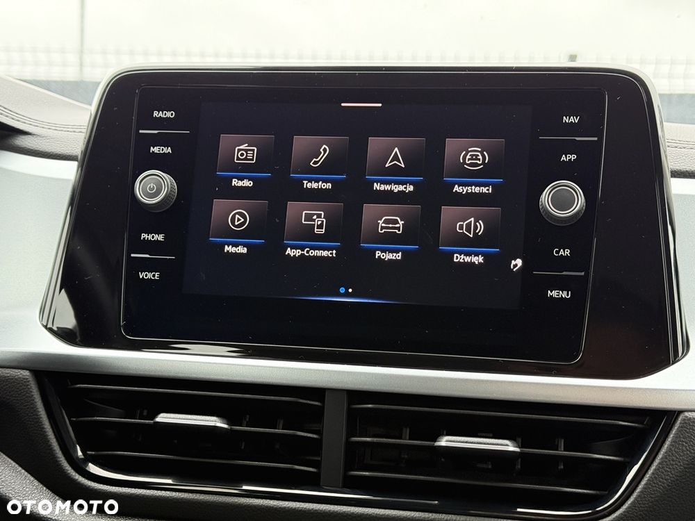 Volkswagen T-Roc - 10