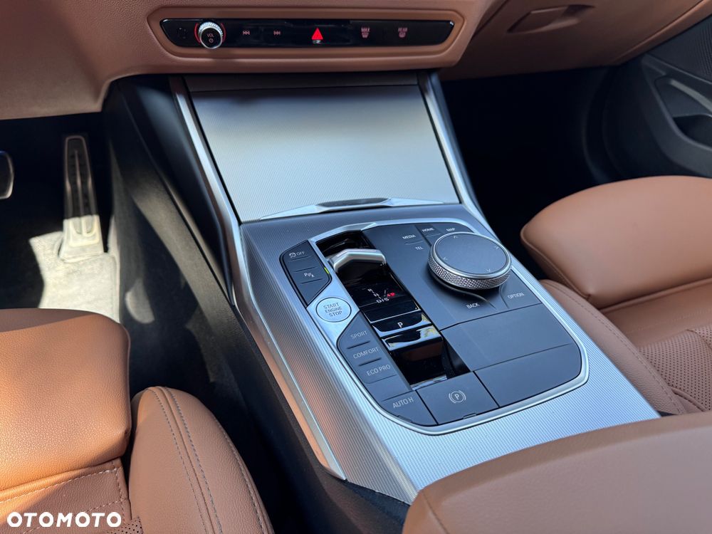 BMW Seria 3 320d xDrive mHEV M Sport - 31