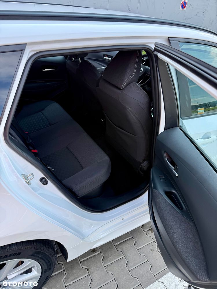 Toyota Corolla 1.8 Hybrid Comfort - 5