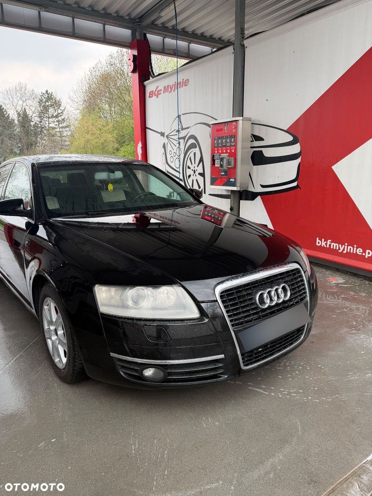 Audi A6 Limousine 2.4 - 6