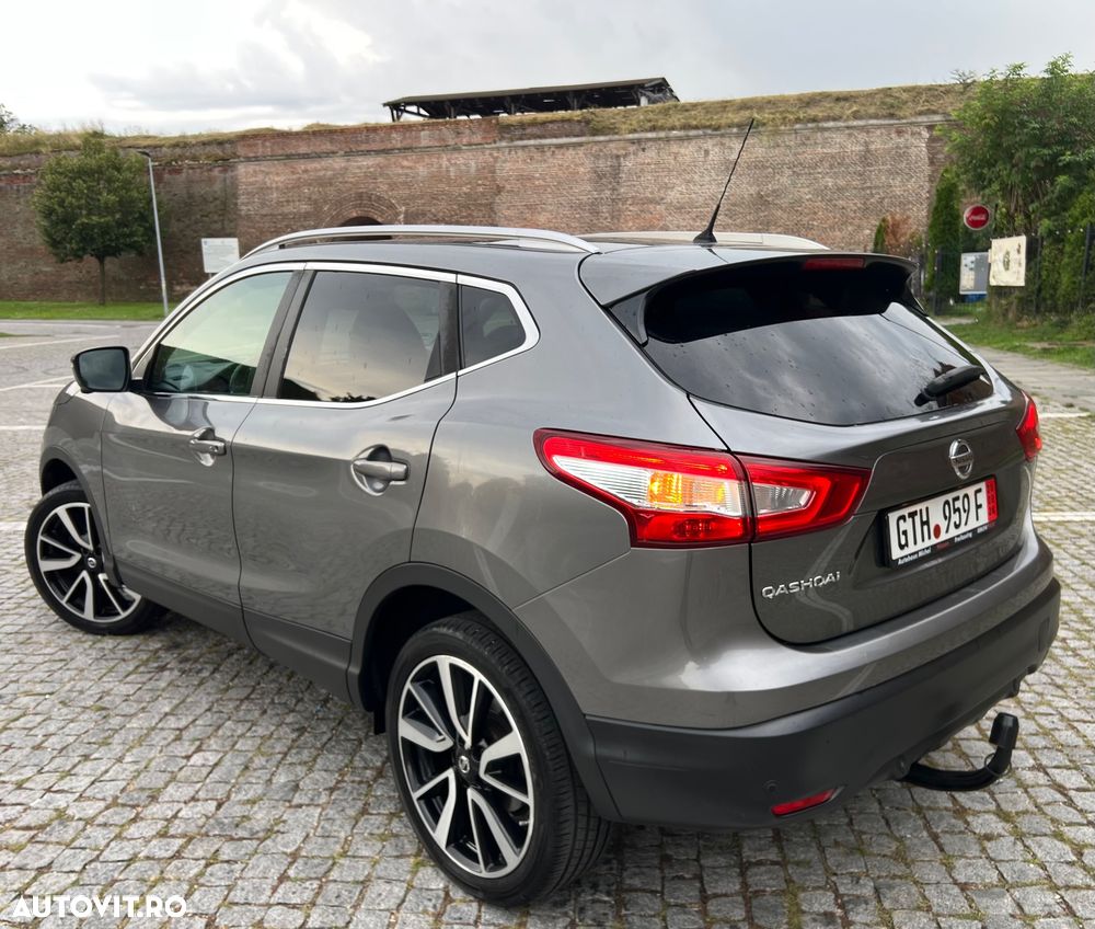 Nissan Qashqai 1.6 DCI TEKNA+ - 4