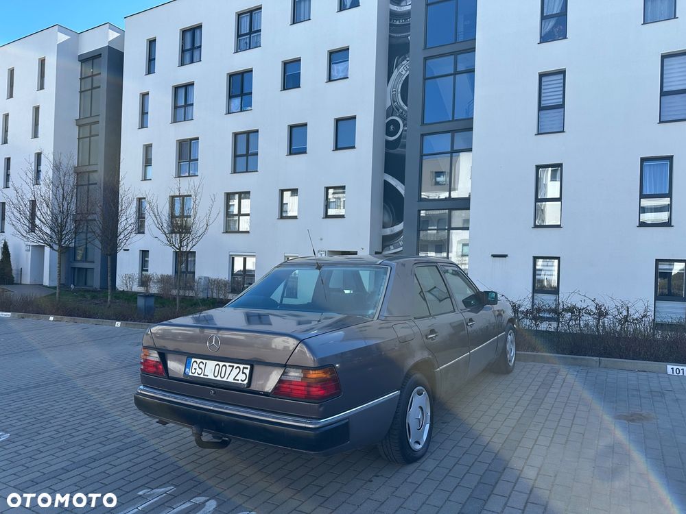 Mercedes-Benz W124 (1984-1993) - 7