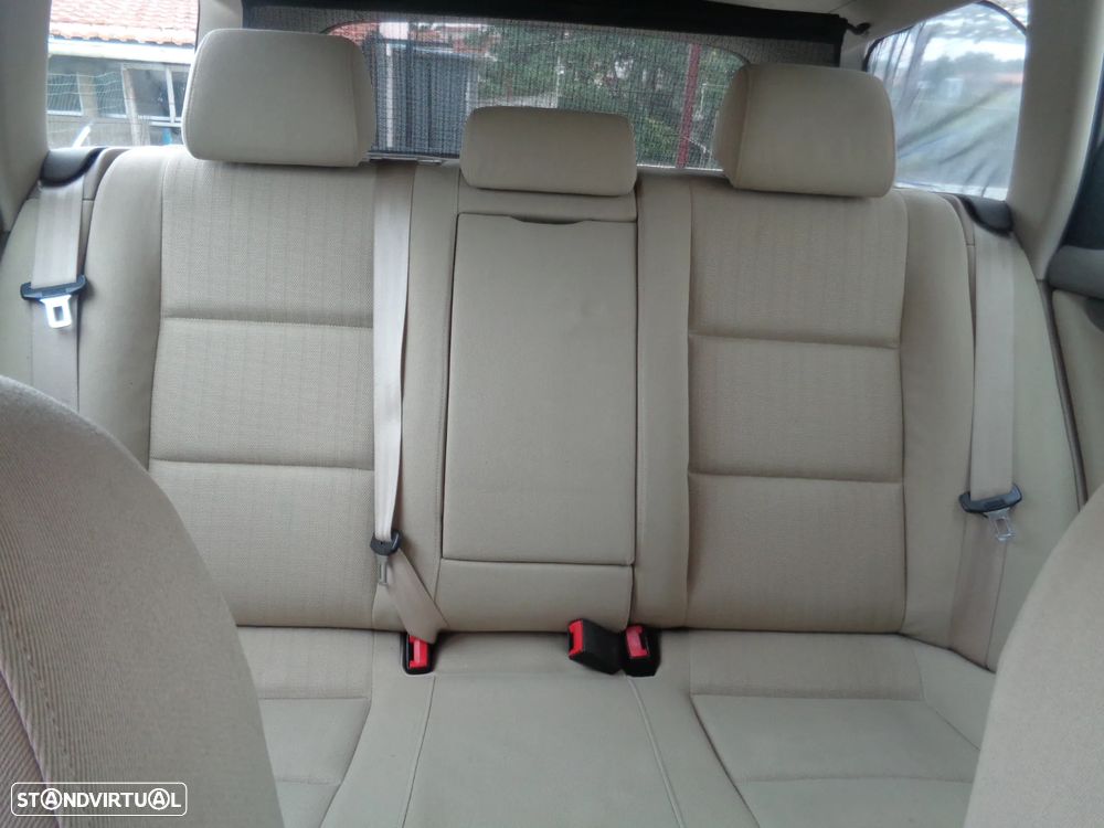 Audi A4 Avant 1.9 TDI - 9