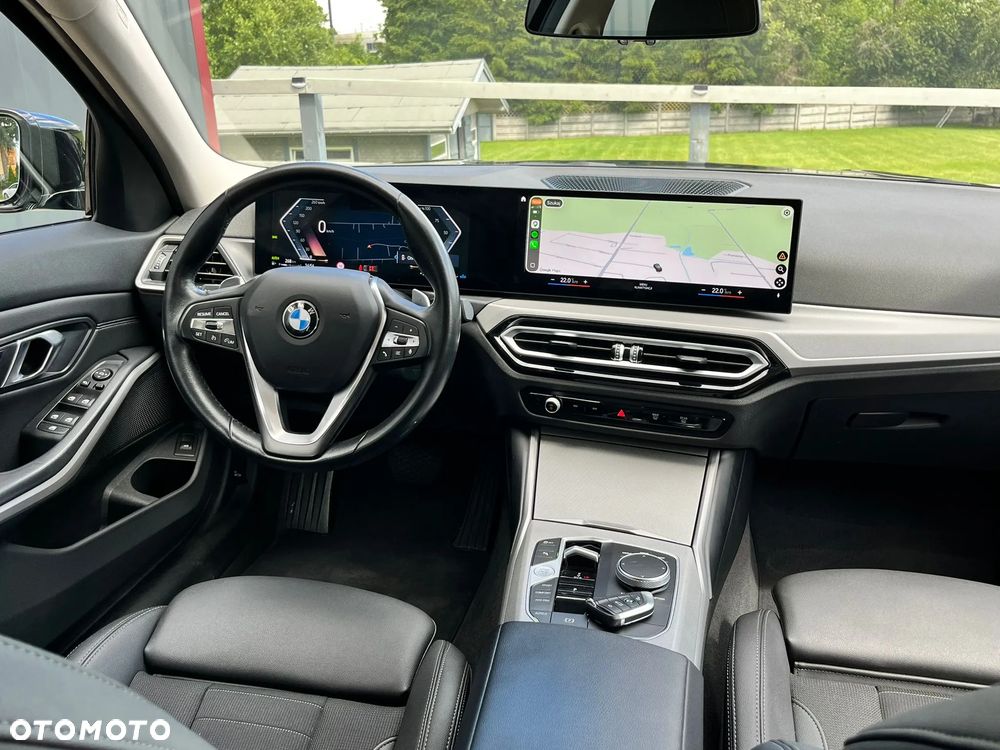 BMW Seria 3 318d mHEV - 5