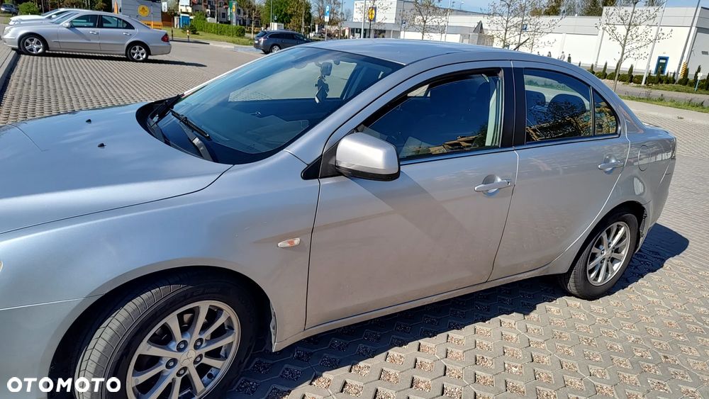 Mitsubishi Lancer 1.6 ClearTec Invite - 8