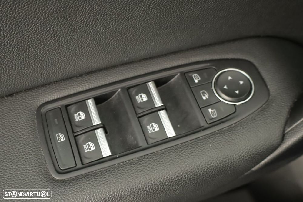 Renault Captur 1.0 TCe Techno Bi-Fuel - 22