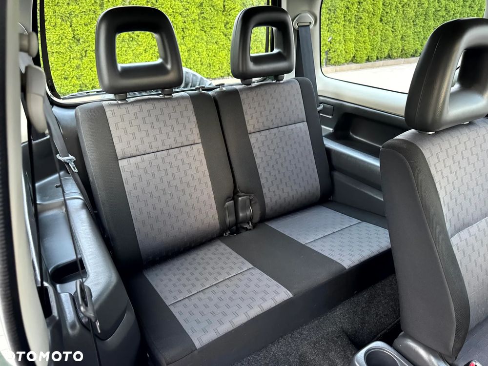 Suzuki Jimny - 11