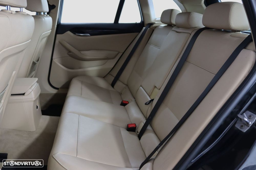 BMW X1 sDrive18d - 15