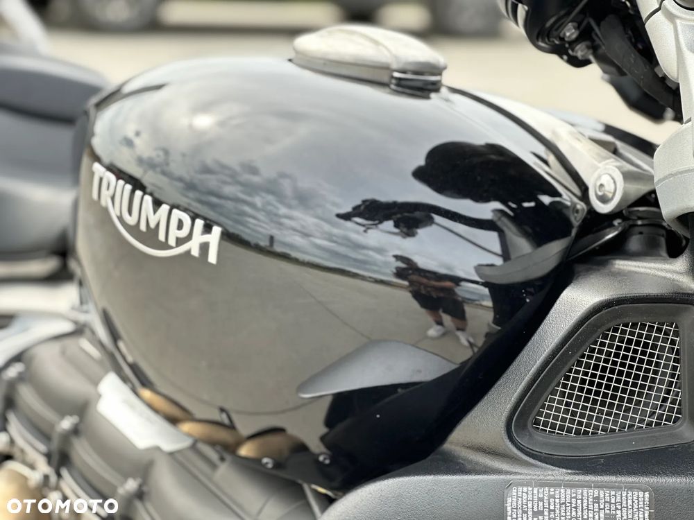 Triumph Rocket - 26