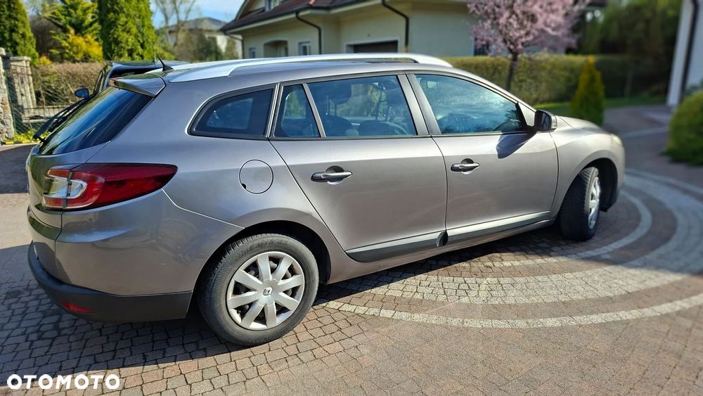 Renault Megane 1.6 16V Authentique - 6