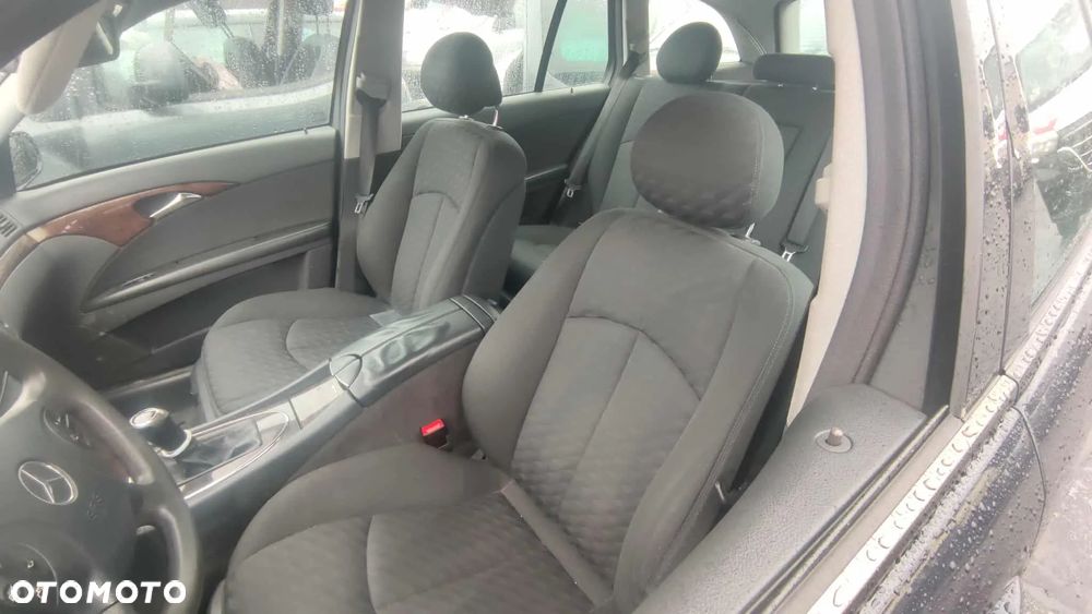 MERCEDES-BENZ KLASA E (S211) E 220 T CDI  2003 2.2 CDI 150 KM OM 646.961 C359 - 5
