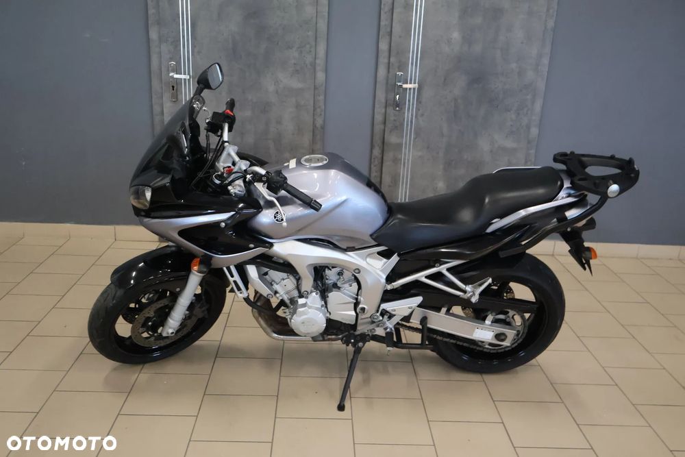 Yamaha FZ - 6