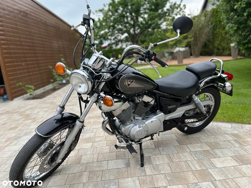 Yamaha XV - 12