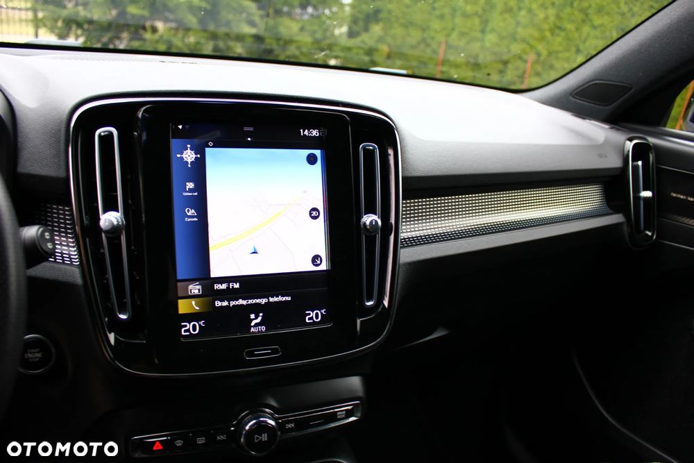 Volvo XC 40 ver-t5-plug--in-hybrid-r--design - 29