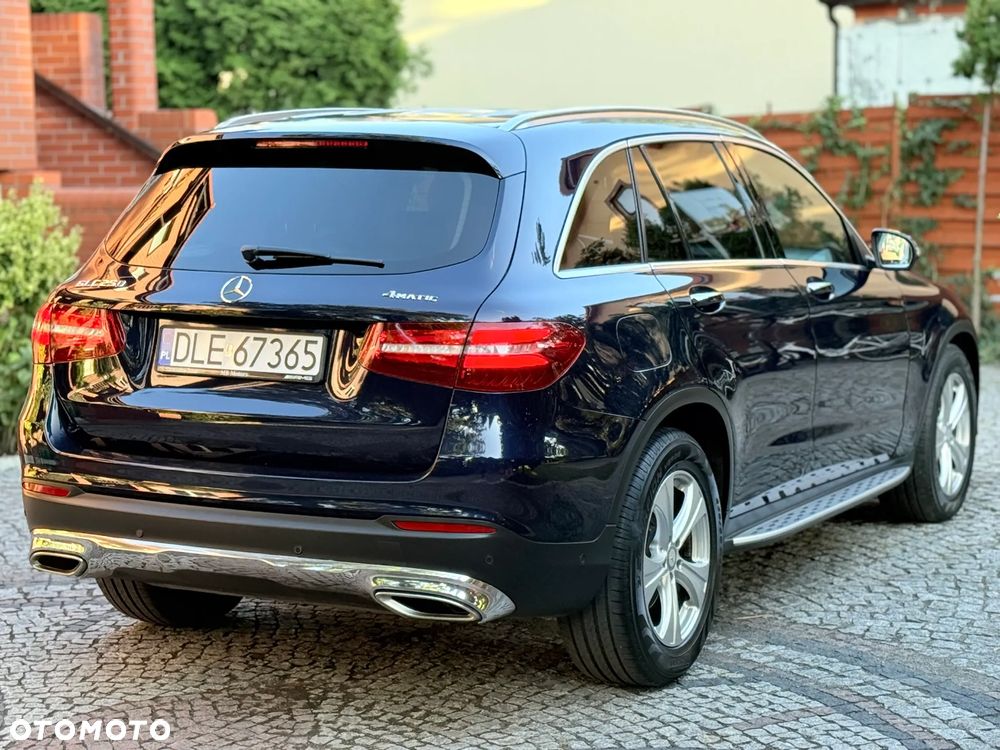 Mercedes-Benz GLC - 12