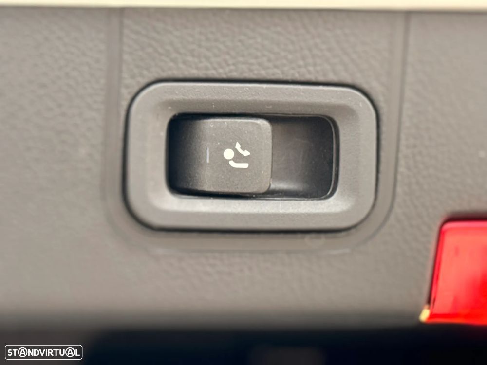 Mercedes-Benz CLA 180 d 7G-DCT AMG Line - 13