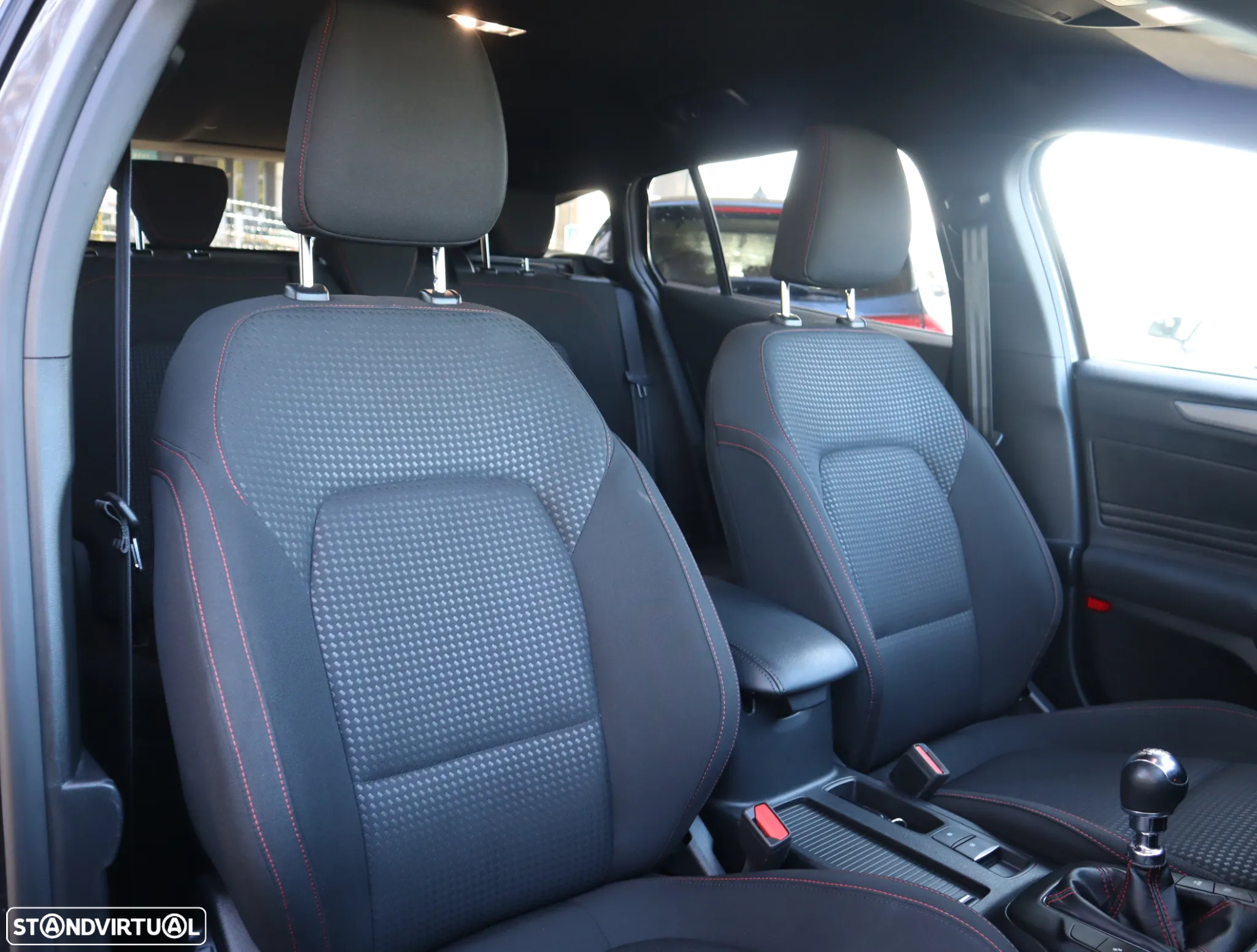Ford Focus SW 1.0 EcoBoost MHEV ST-Line - 5