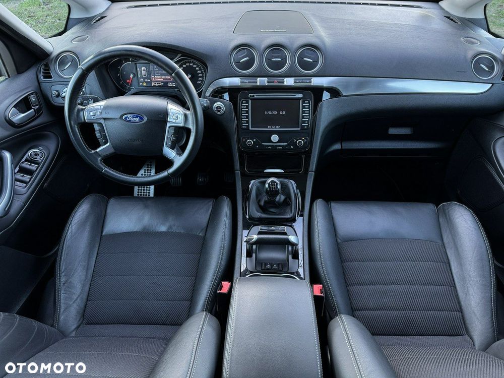 Ford S-Max 2.0 TDCi DPF Titanium X - 27