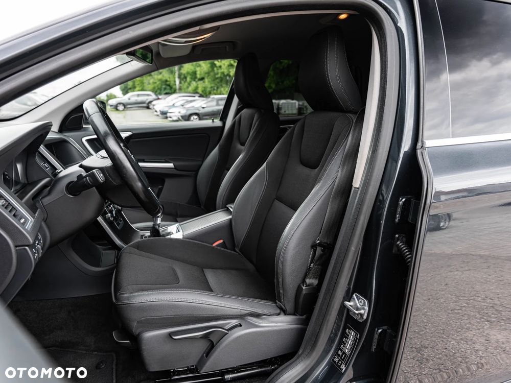Volvo XC 60 D3 Edition Pro - 22