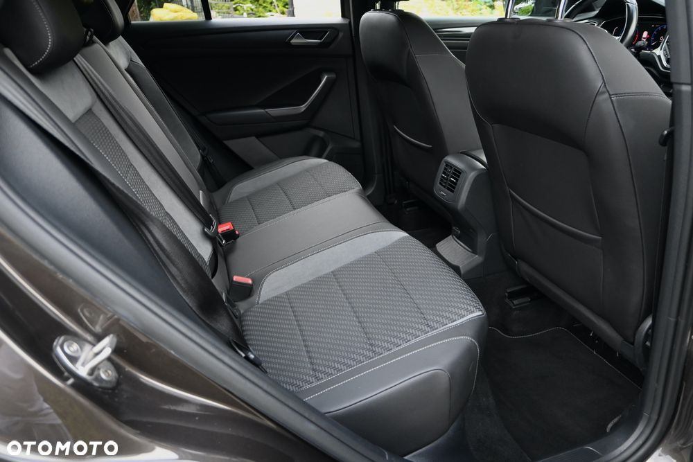 Volkswagen T-Roc 2.0 TDI SCR 4MOTION DSG R-Line - 28