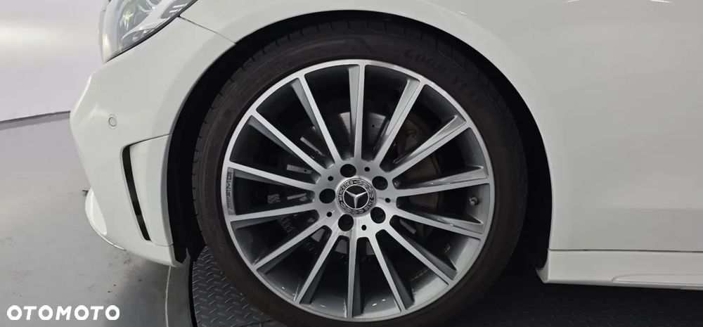 Mercedes-Benz Klasa C 220 d 4Matic 9G-TRONIC AMG Line Plus - 9
