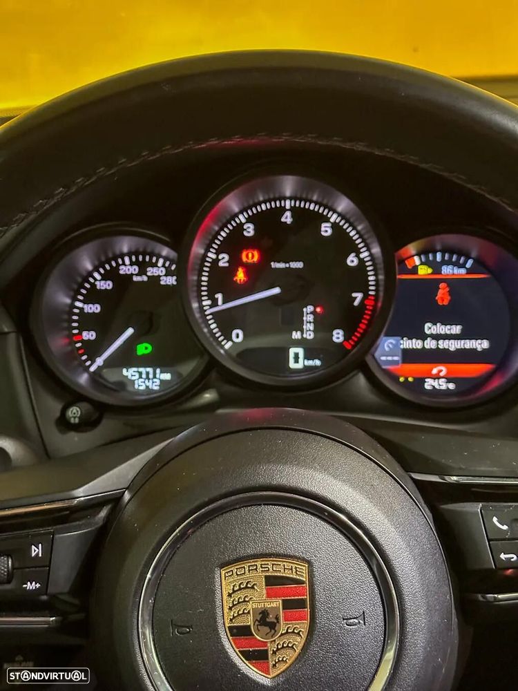 Porsche Macan T - 15