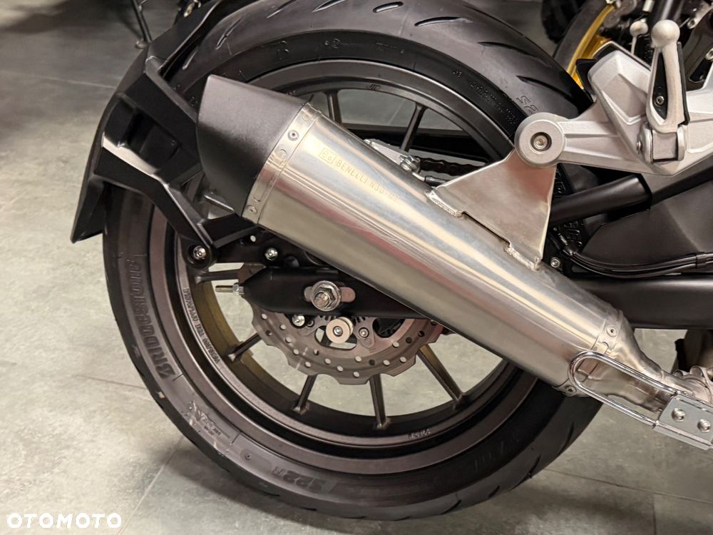 Benelli TRK 251 - 14