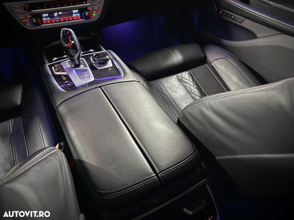 BMW Seria 7 - 27