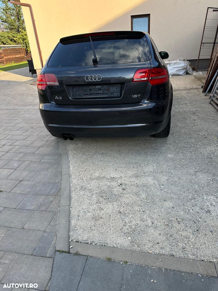 Audi A3 1.8 TFSI S tronic Ambiente - 4