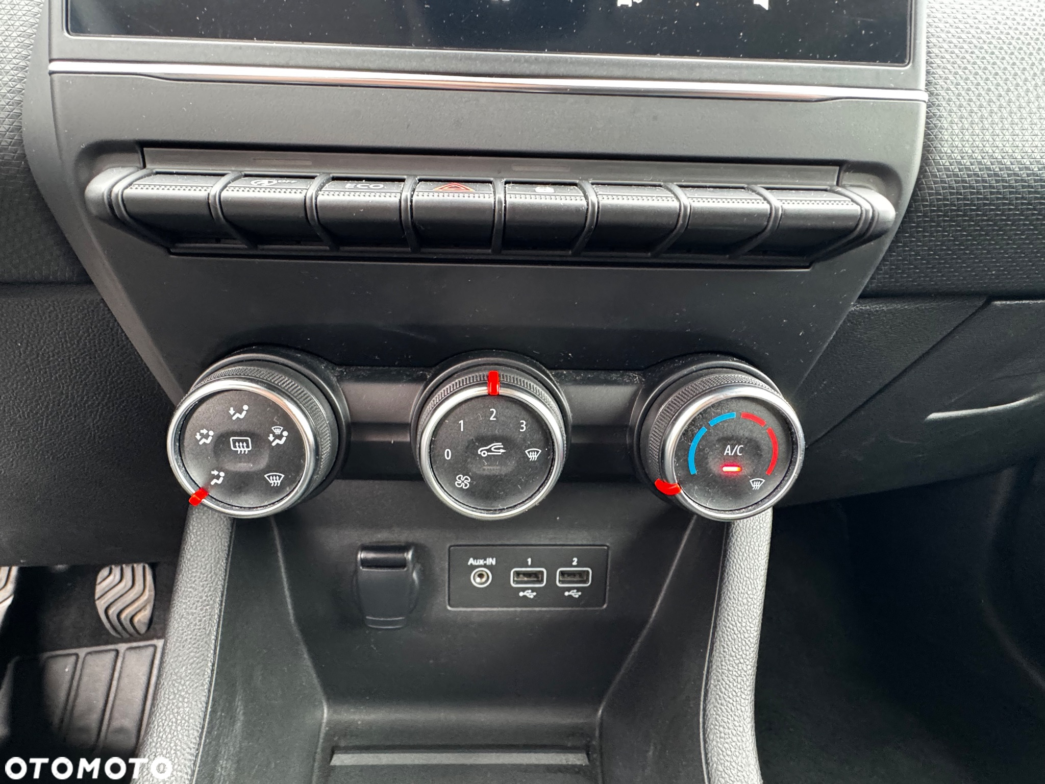 Renault Clio BLUE dCi 85 EXPERIENCE - 19