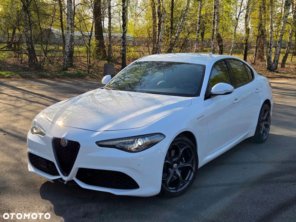 Alfa Romeo Giulia 2.2 AT8-Q4 Veloce - 2