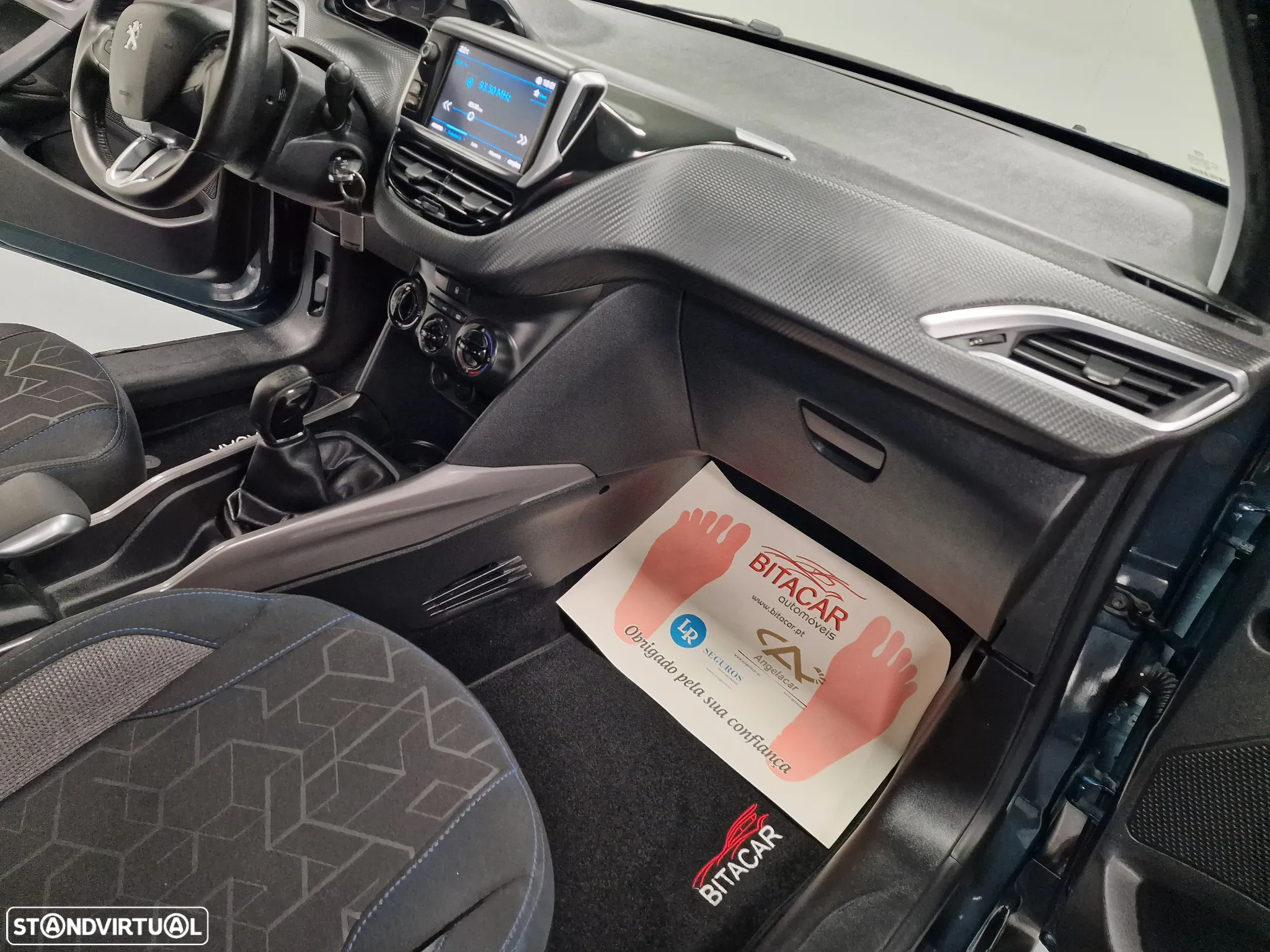 Peugeot 2008 1.2 PureTech Style - 44