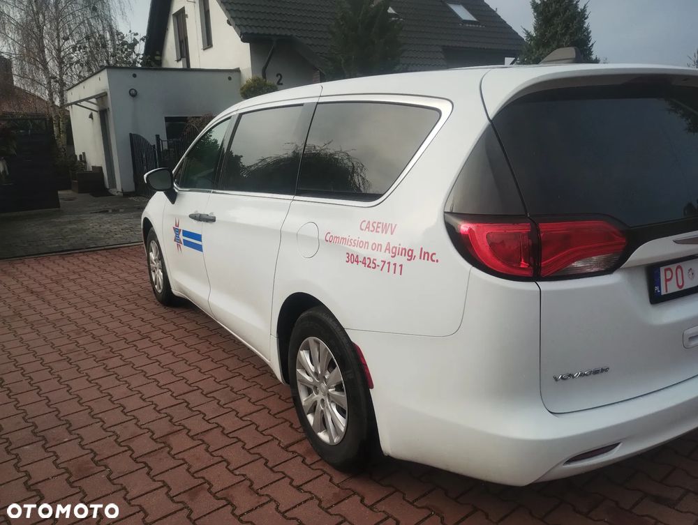 Chrysler Voyager - 4