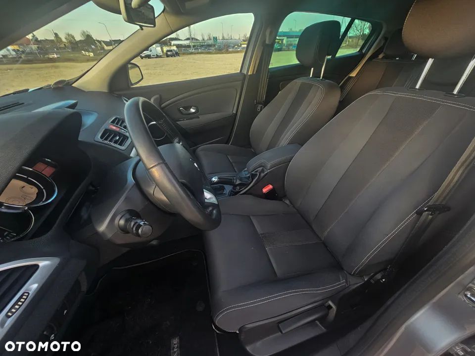 Renault Megane 1.6 16V 100 Expression - 14