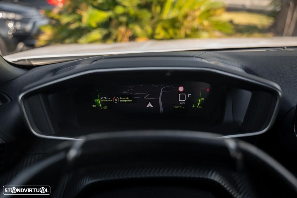 Peugeot 2008 1.2 PureTech GT Line EAT8 - 17