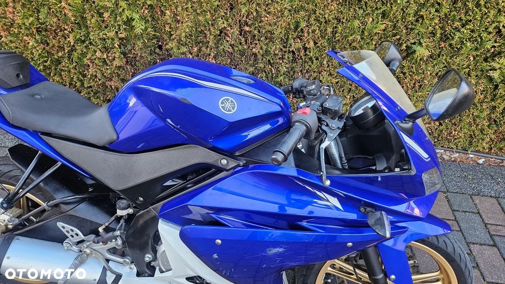 Yamaha YZF - 16