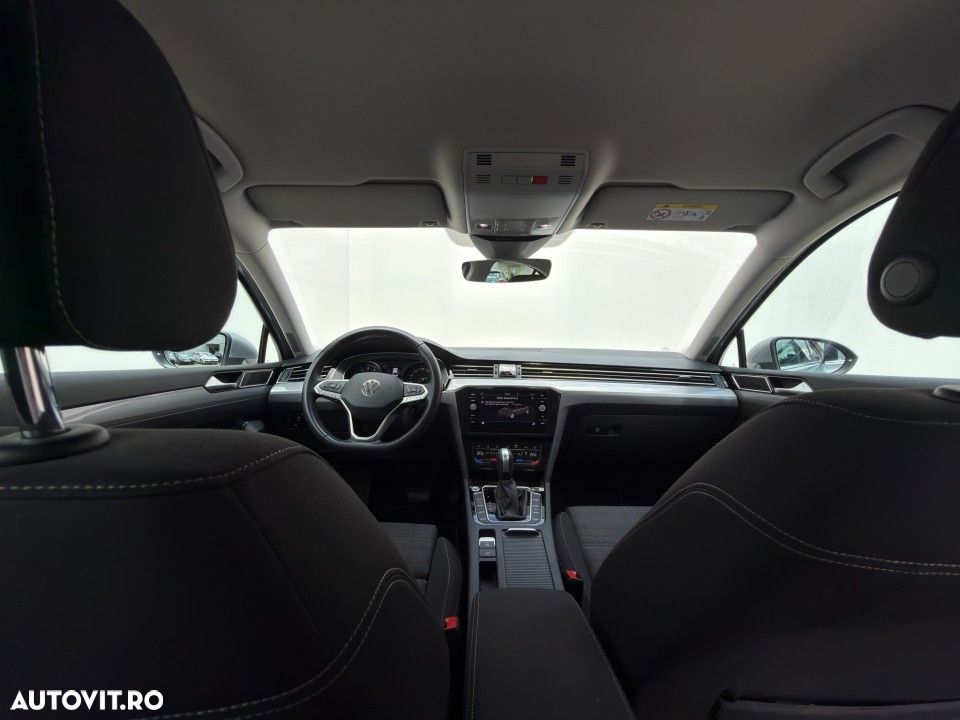 Volkswagen Passat - 13