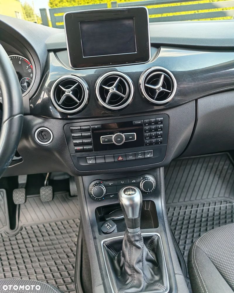 Mercedes-Benz Klasa B 180 BlueEFFICIENCY Edition Style - 18