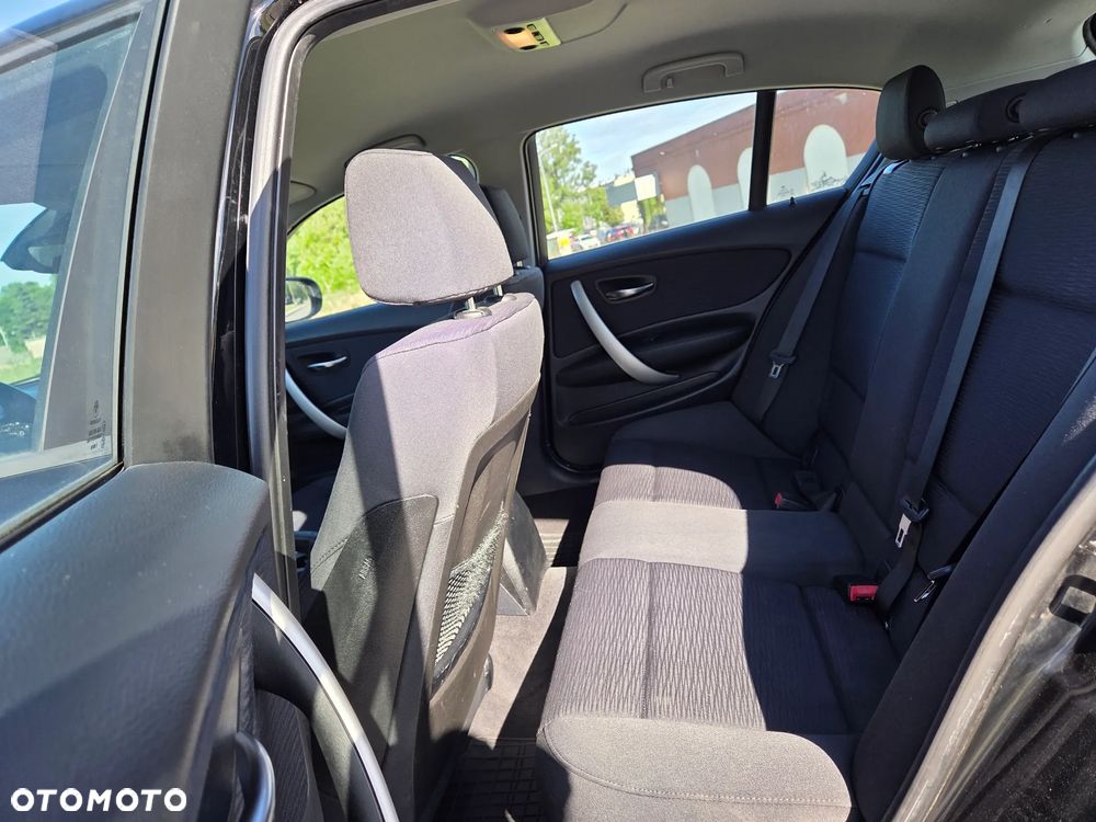 BMW Seria 1 116i - 17