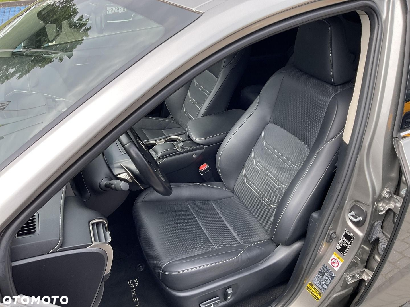 Lexus NX - 12