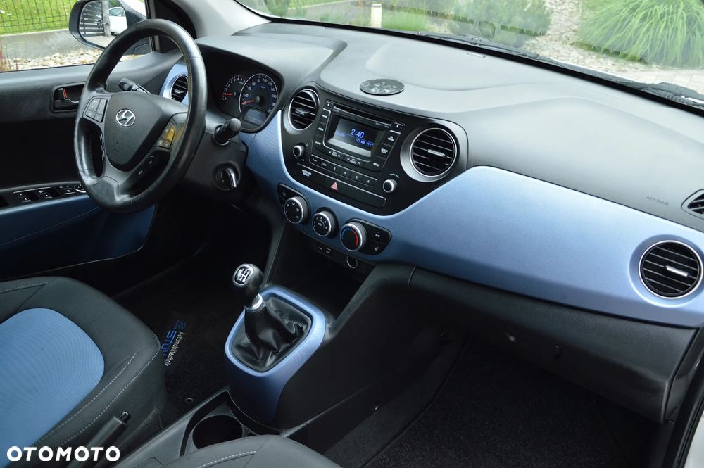 Hyundai i10 1.0 BlueDrive Premium - 12