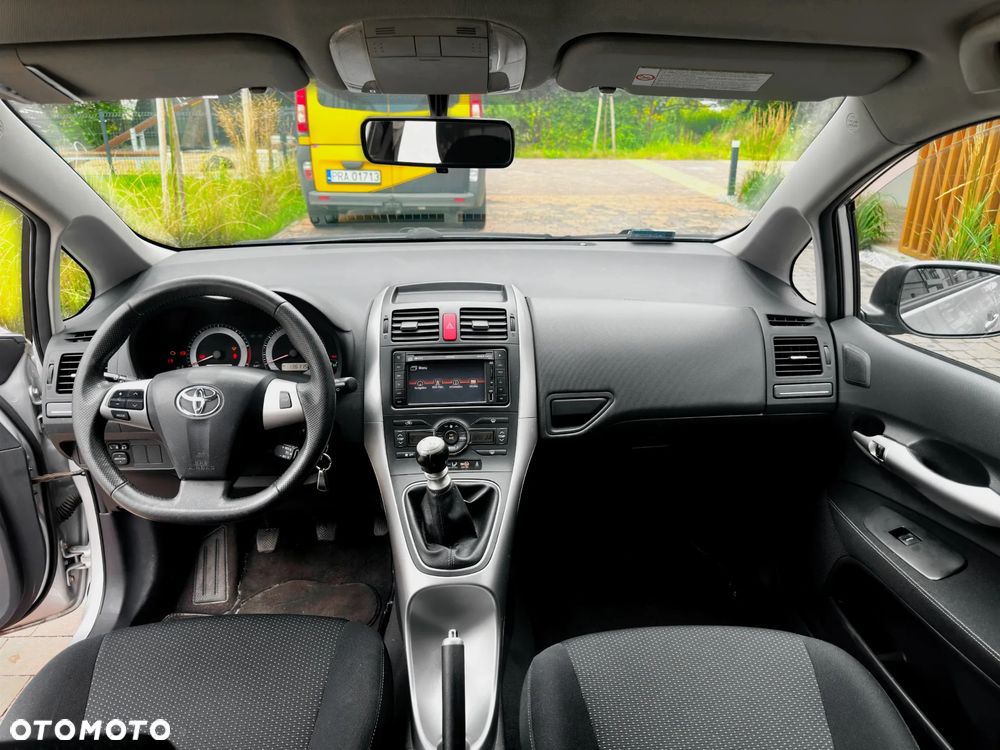 Toyota Auris 2.0 D-4D Luna - 11
