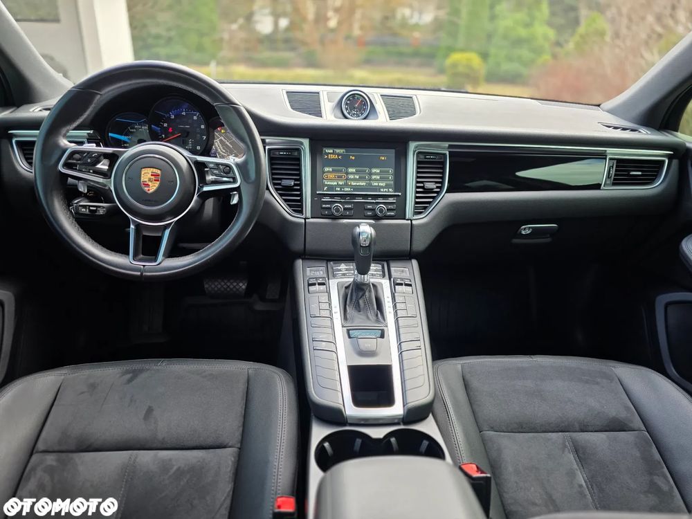 Porsche Macan S - 18