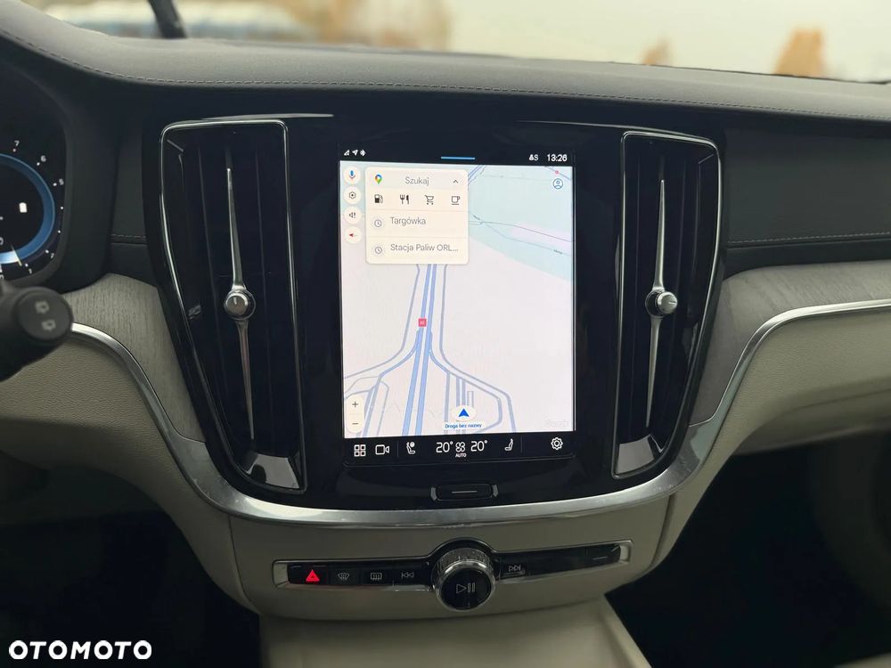 Volvo V60 Cross Country B5 B AWD Ultimate - 13