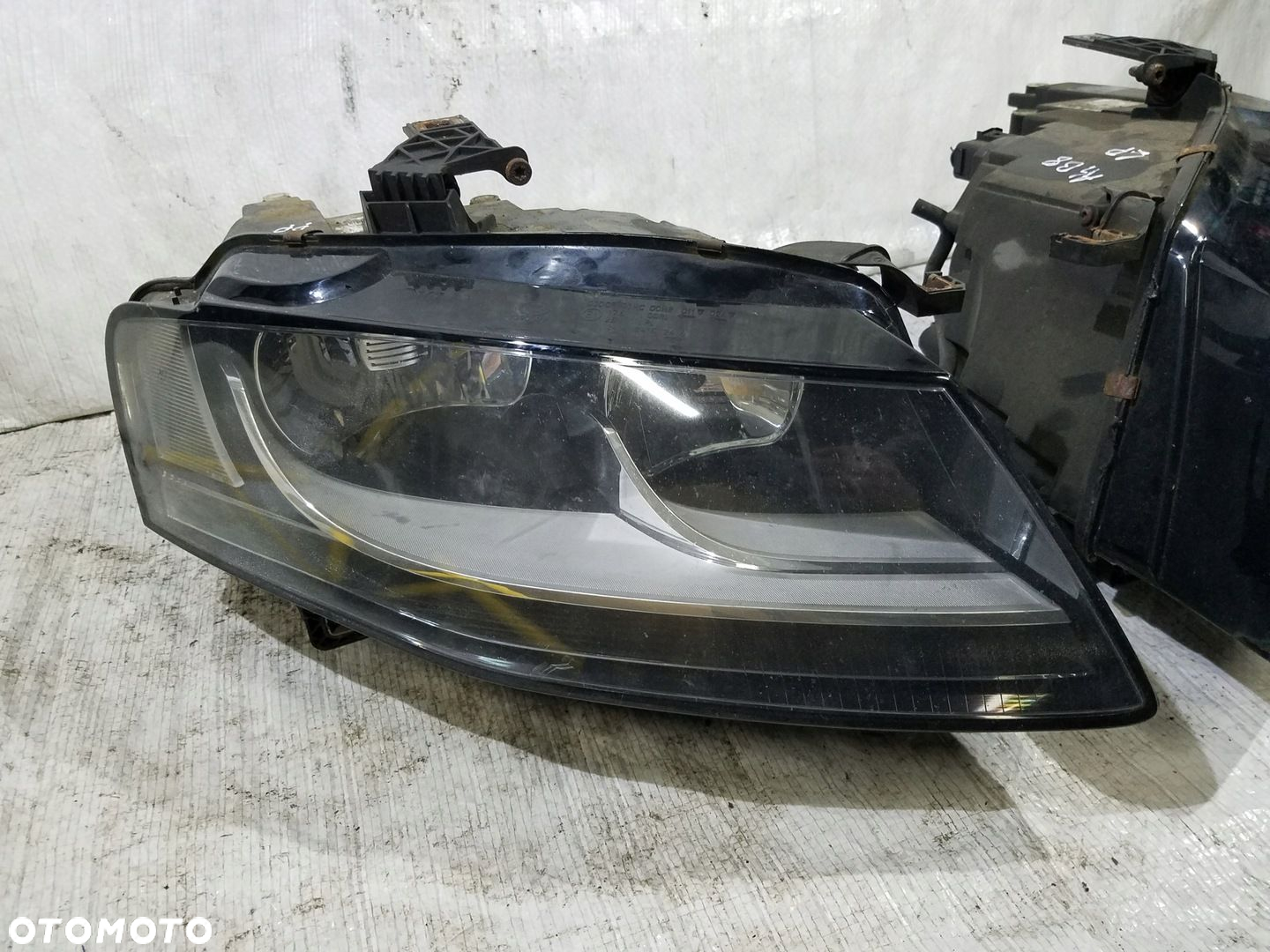 LAMPA PRZÓD LEWA AUDI A4 B8 - 3