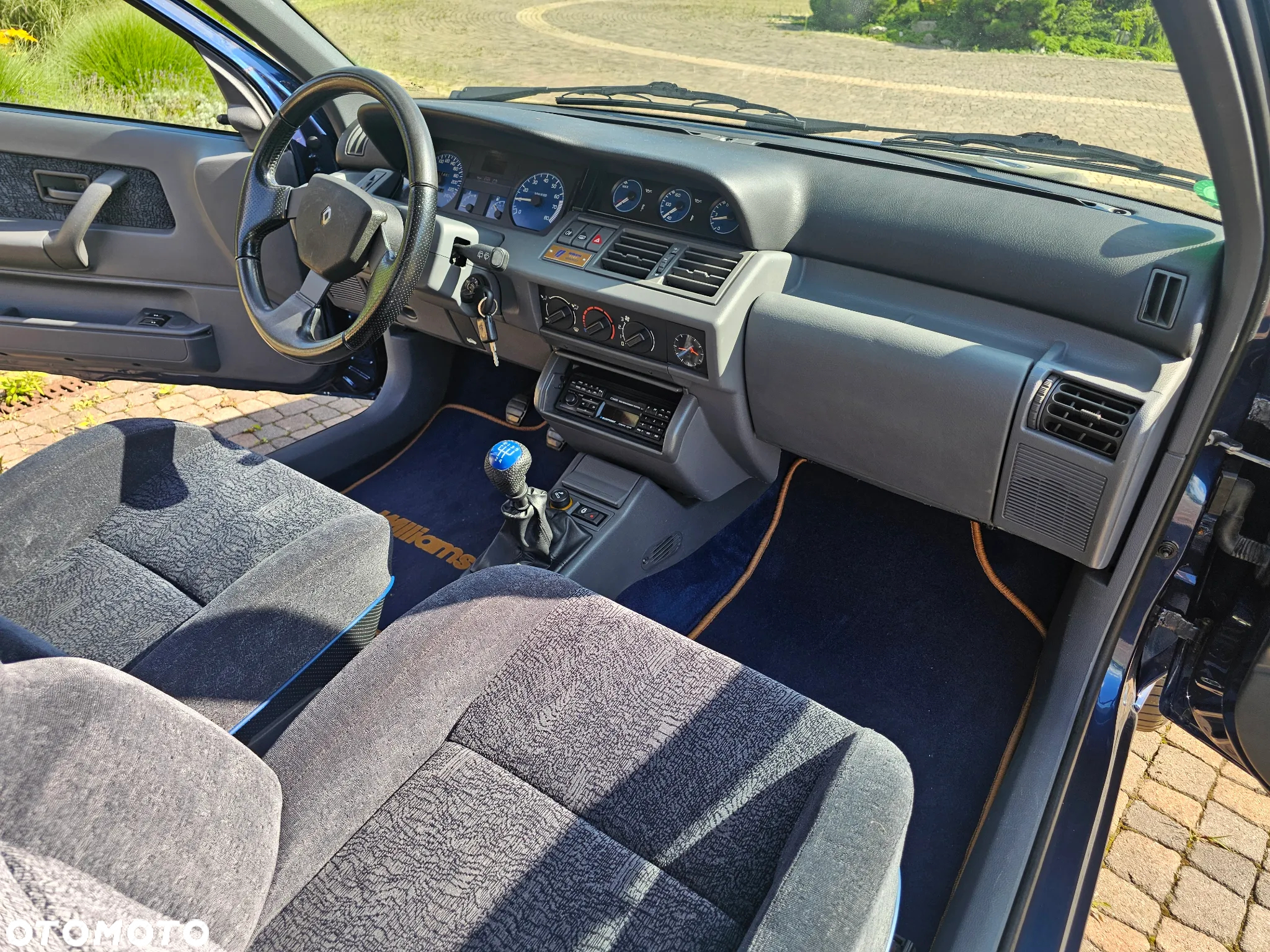 Renault Clio 2.0i Williams - 13