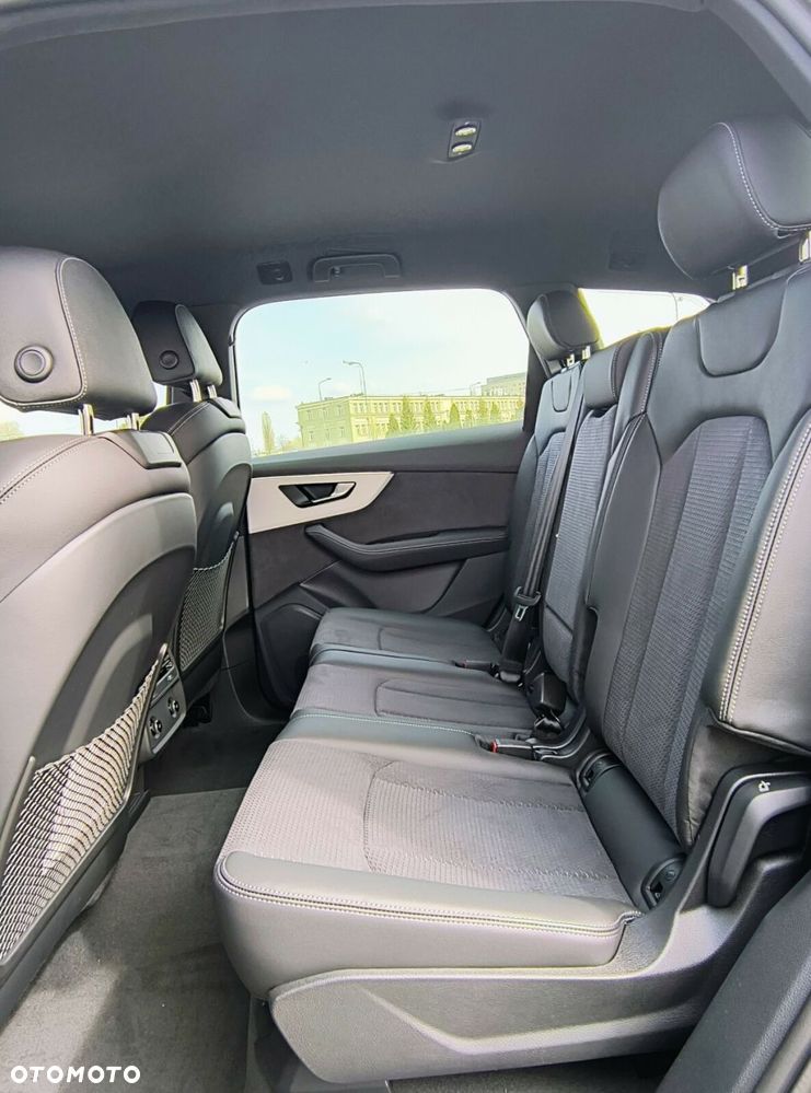 Audi Q7 60 TFSI e PHEV Quattro S Line Tiptr - 29