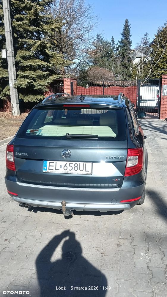 Skoda Superb 2.0 TDI 4x4 Active DSG - 5