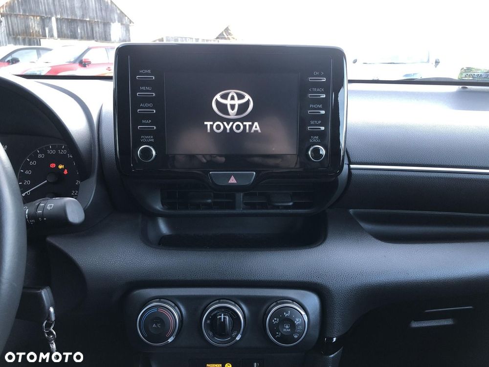 Toyota Yaris - 14