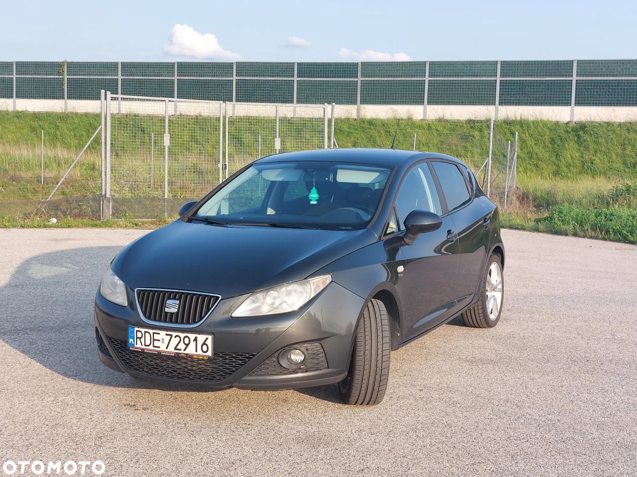Seat Ibiza 1.2 TSI Sport - 1